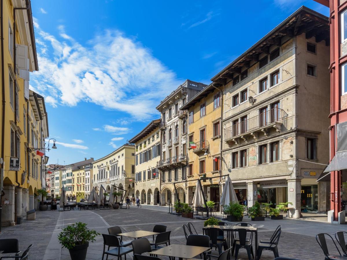 Mercatovecchio Luxury Apartments Udine Exterior photo